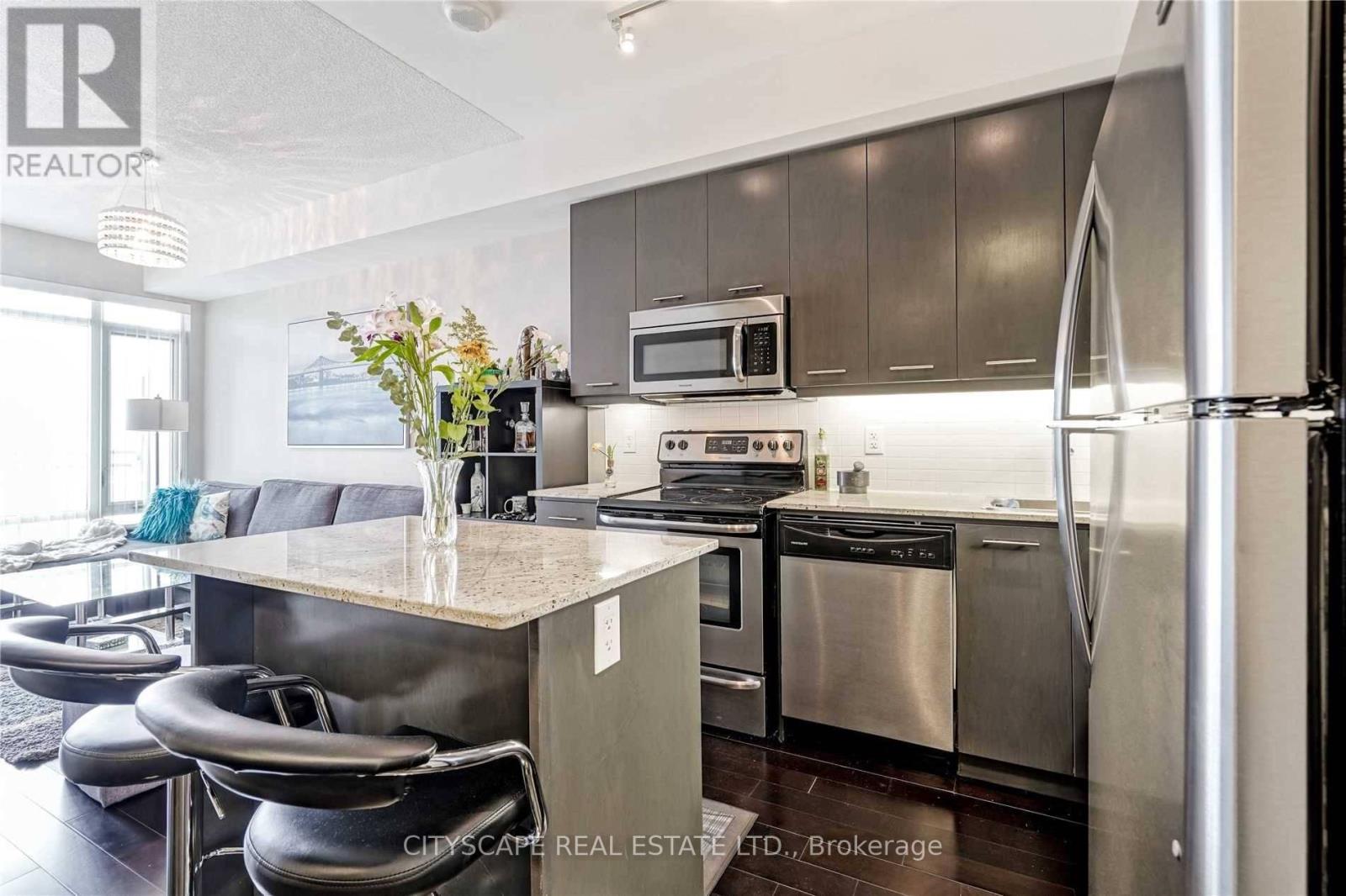 3203 - 360 Square One Drive, Mississauga, Ontario  L5B 0G7 - Photo 11 - W12670008