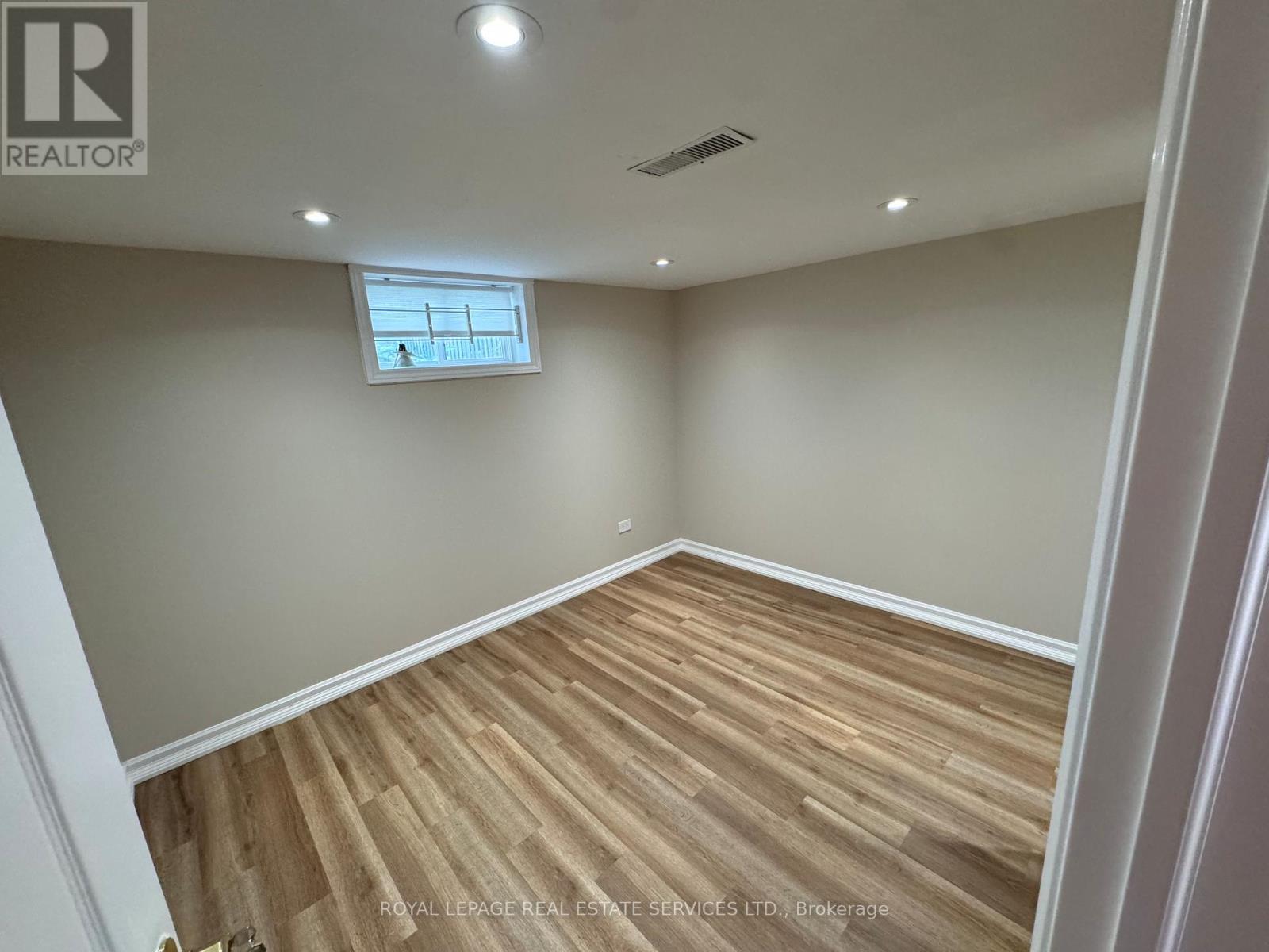 Bsmt - 4 Beaver Bend Crescent, Toronto, Ontario  M9B 5P8 - Photo 4 - W12670010