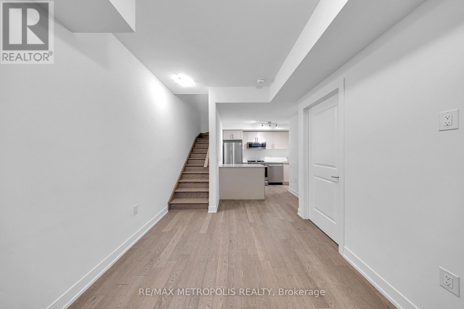 106 - 1115 Douglas Mccurdy Common, Mississauga, Ontario  L5G 0C6 - Photo 3 - W12670016