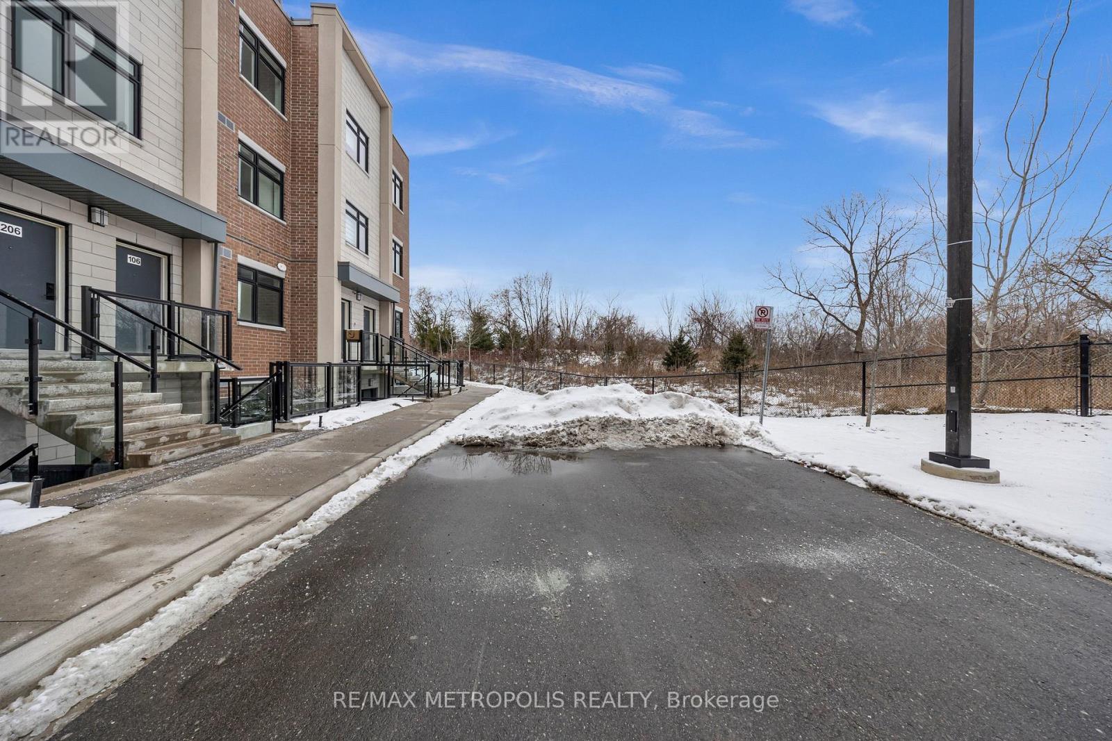 106 - 1115 Douglas Mccurdy Common, Mississauga, Ontario  L5G 0C6 - Photo 30 - W12670016