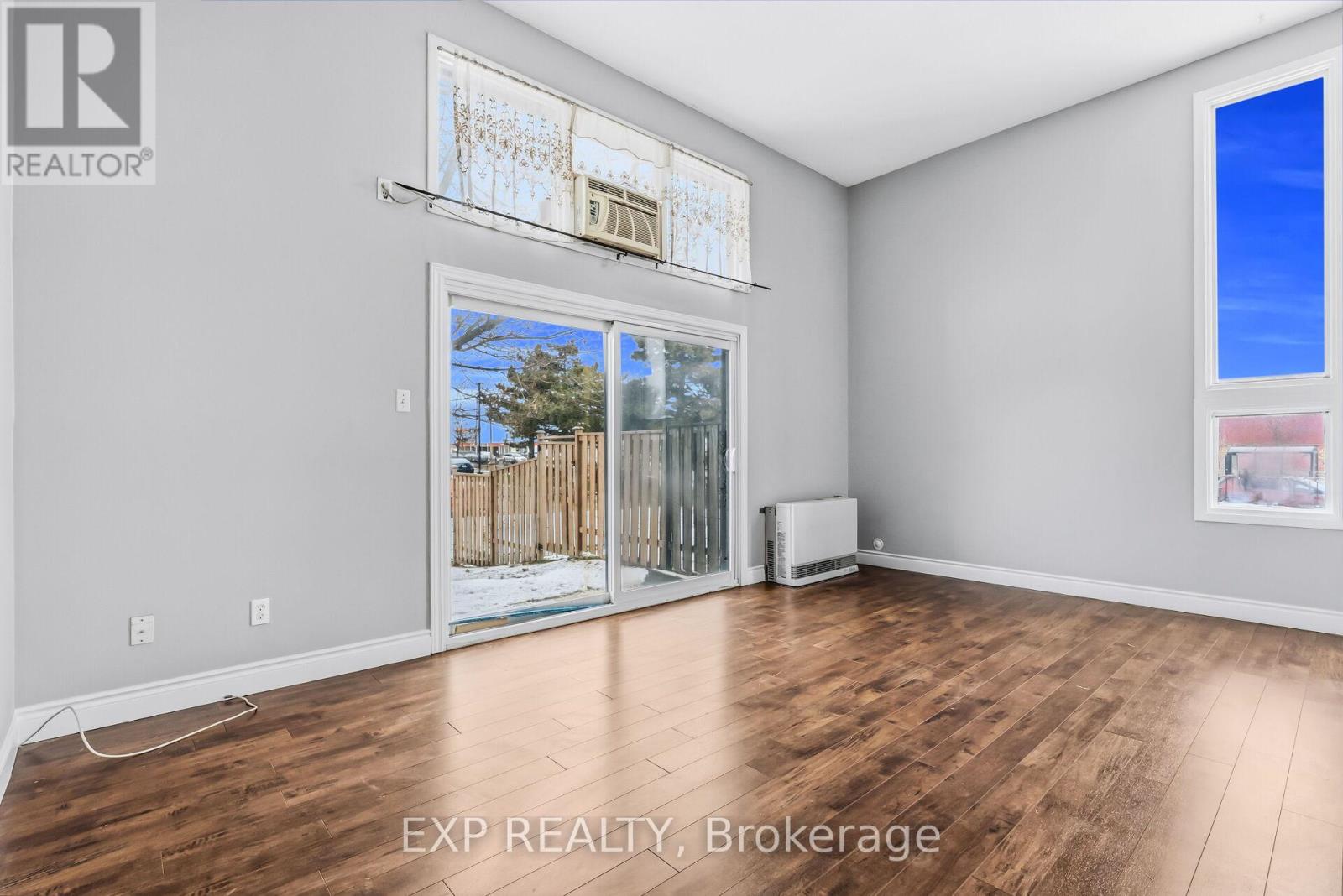 35 Mccallum Court, Brampton, Ontario  L6W 3M3 - Photo 8 - W12670024