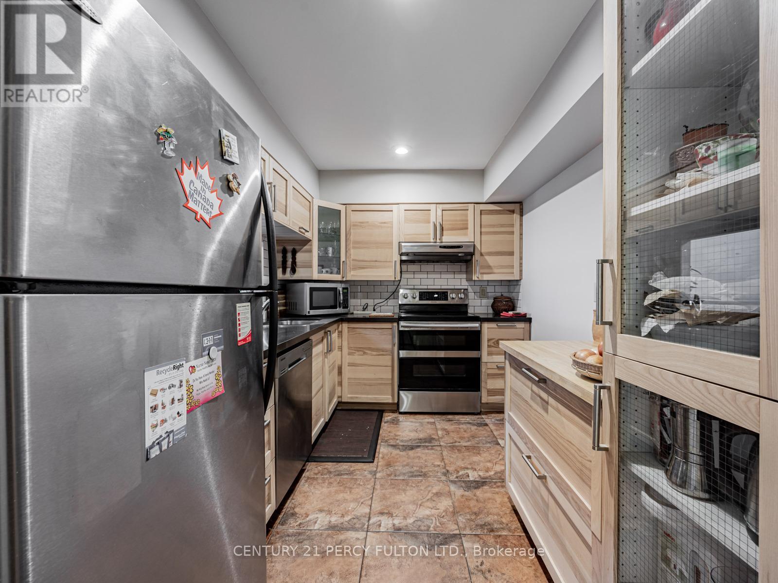 909 - 1485 Lakeshore Road E, Mississauga, Ontario  L5E 3G2 - Photo 4 - W12670034