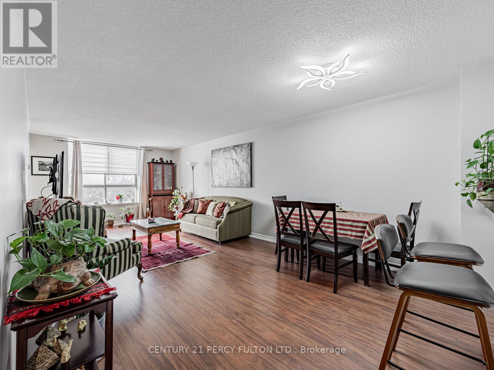 909 - 1485 Lakeshore Road E, Mississauga, Ontario  L5E 3G2 - Photo 8 - W12670034