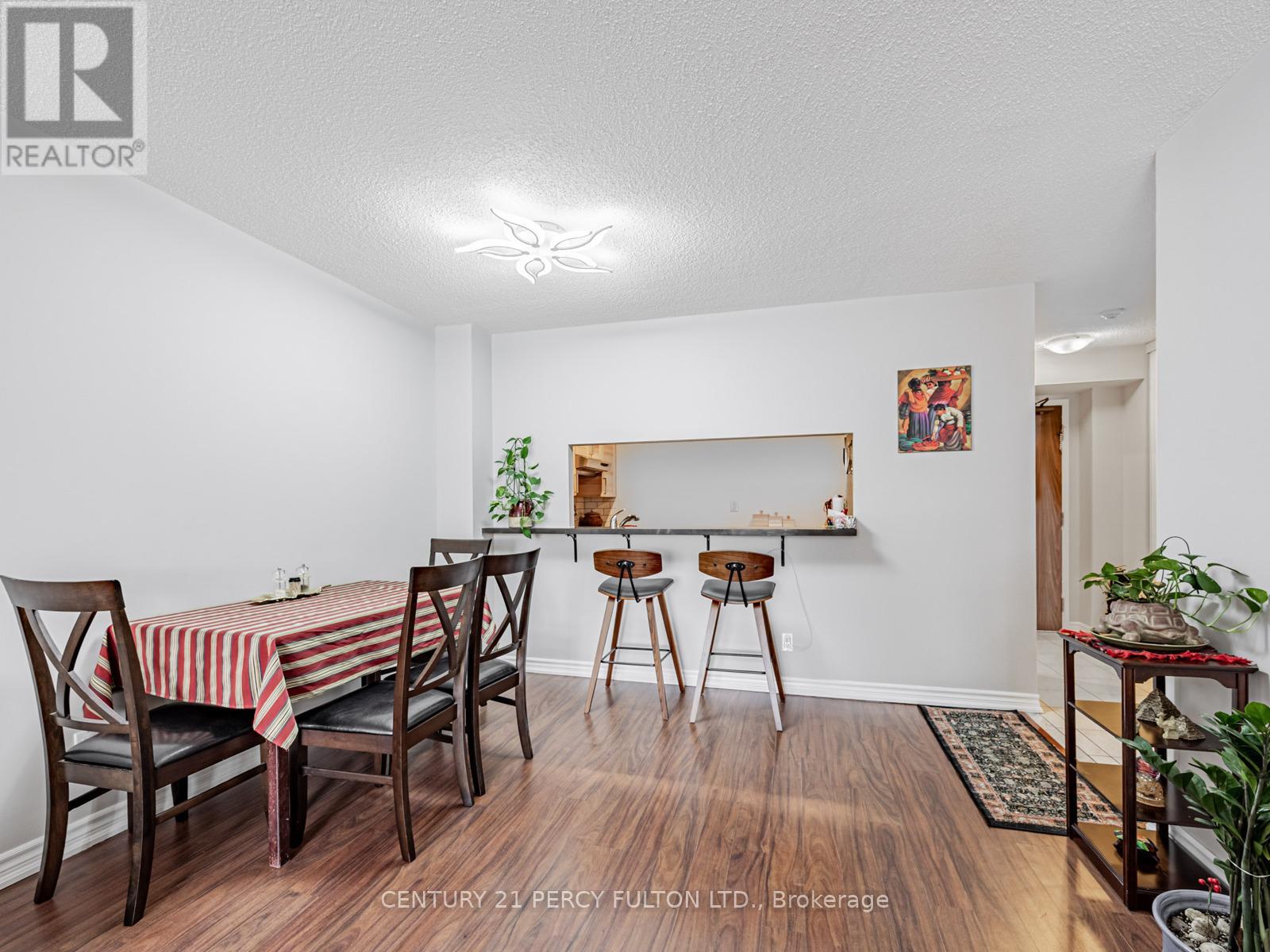 909 - 1485 Lakeshore Road E, Mississauga, Ontario  L5E 3G2 - Photo 9 - W12670034