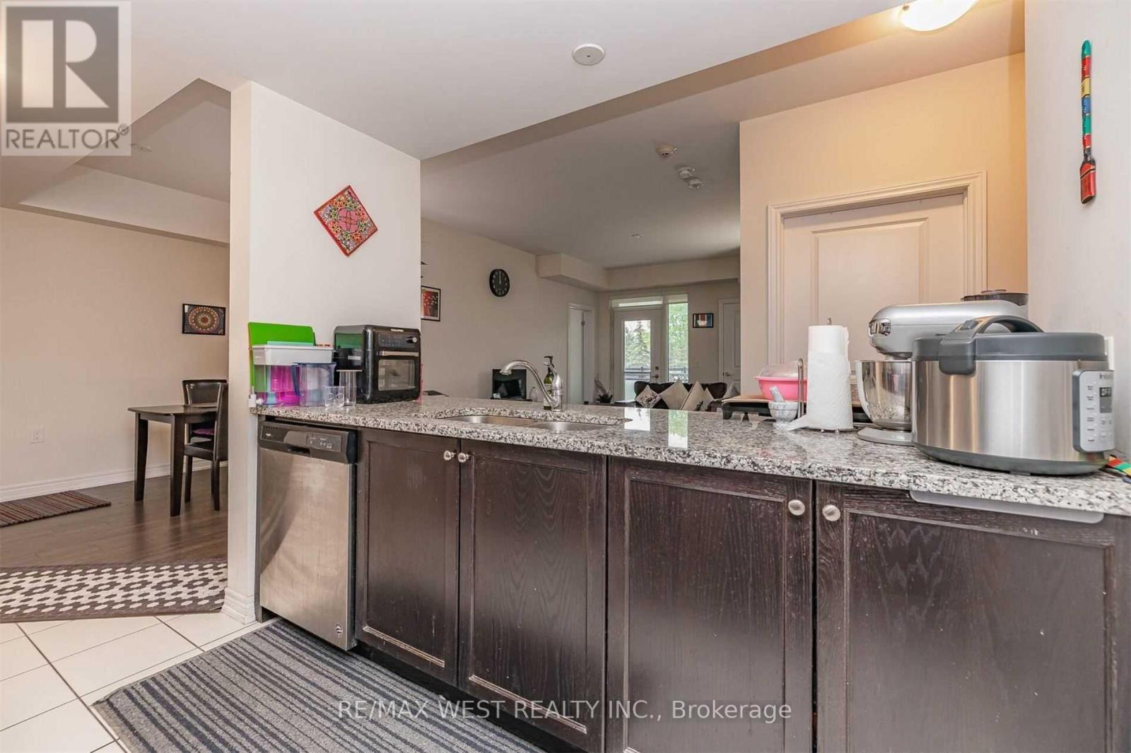 102 - 2393 Bronte Road, Oakville, Ontario  L6M 4J2 - Photo 16 - W12670074