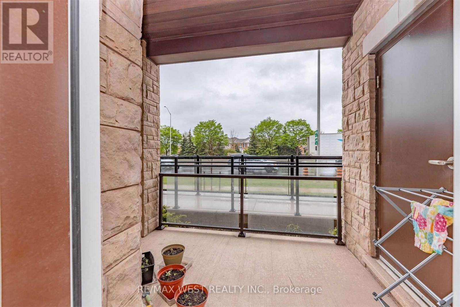 102 - 2393 Bronte Road, Oakville, Ontario  L6M 4J2 - Photo 33 - W12670074