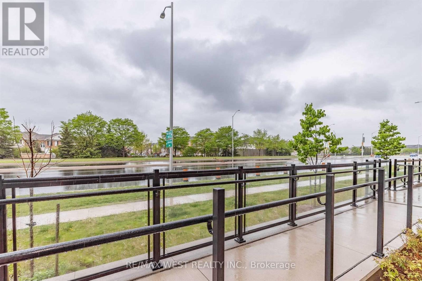 102 - 2393 Bronte Road, Oakville, Ontario  L6M 4J2 - Photo 36 - W12670074