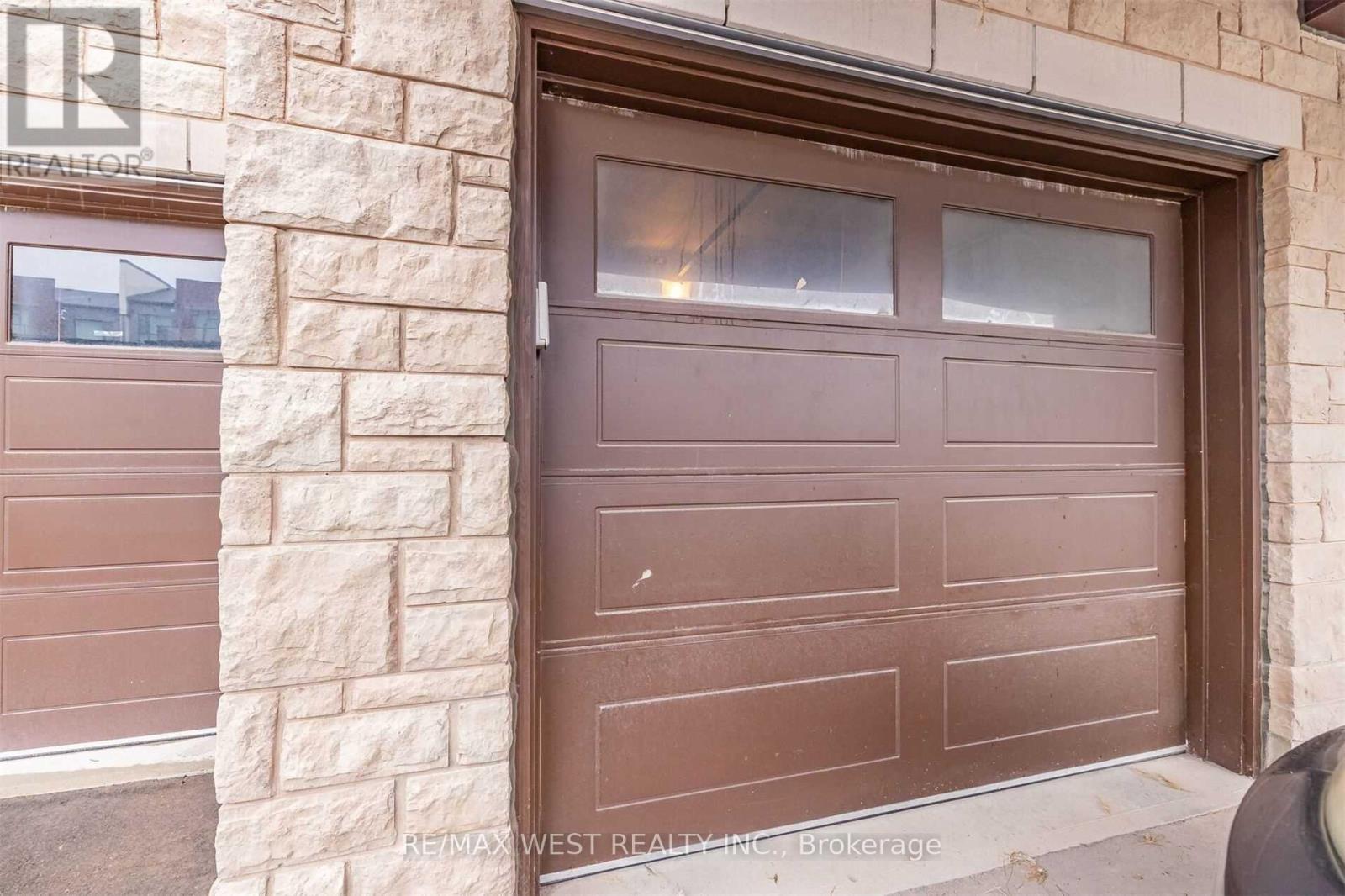 102 - 2393 Bronte Road, Oakville, Ontario  L6M 4J2 - Photo 38 - W12670074