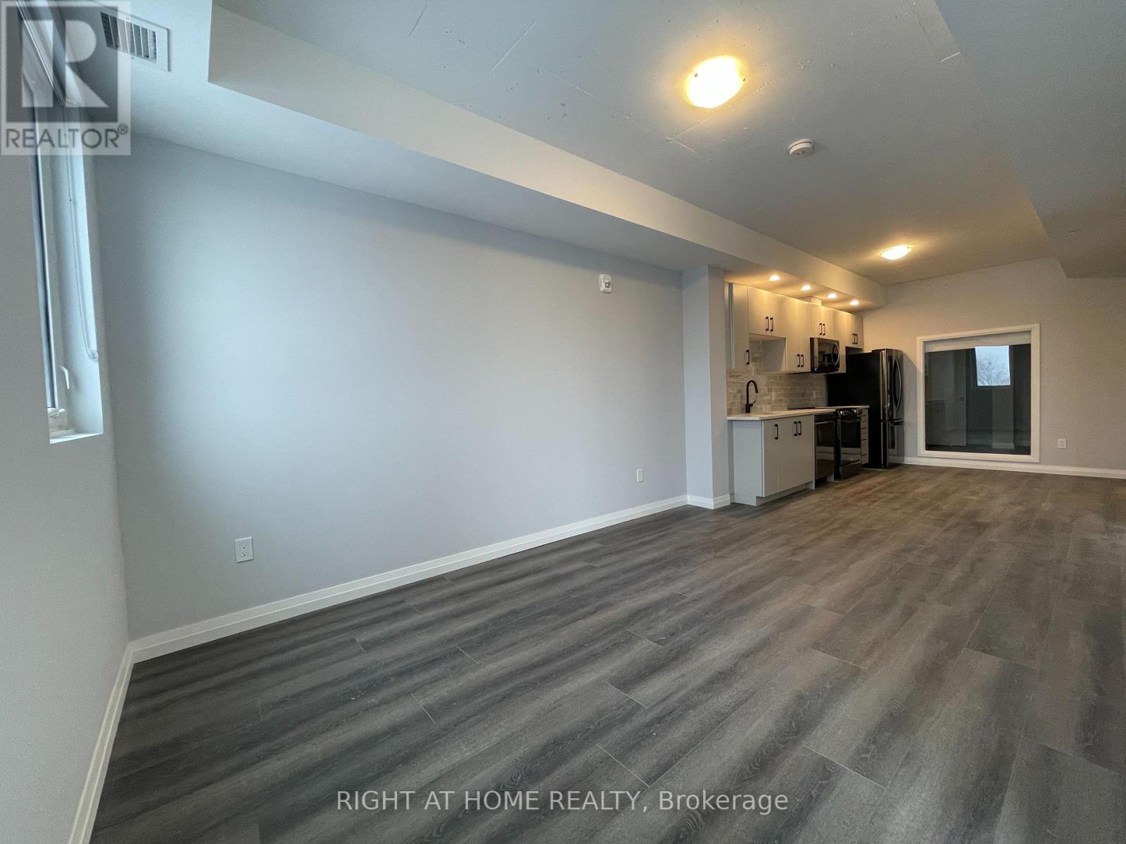 312 - 108 Garment Street, Kitchener, Ontario  N2G 2B3 - Photo 6 - X12666508