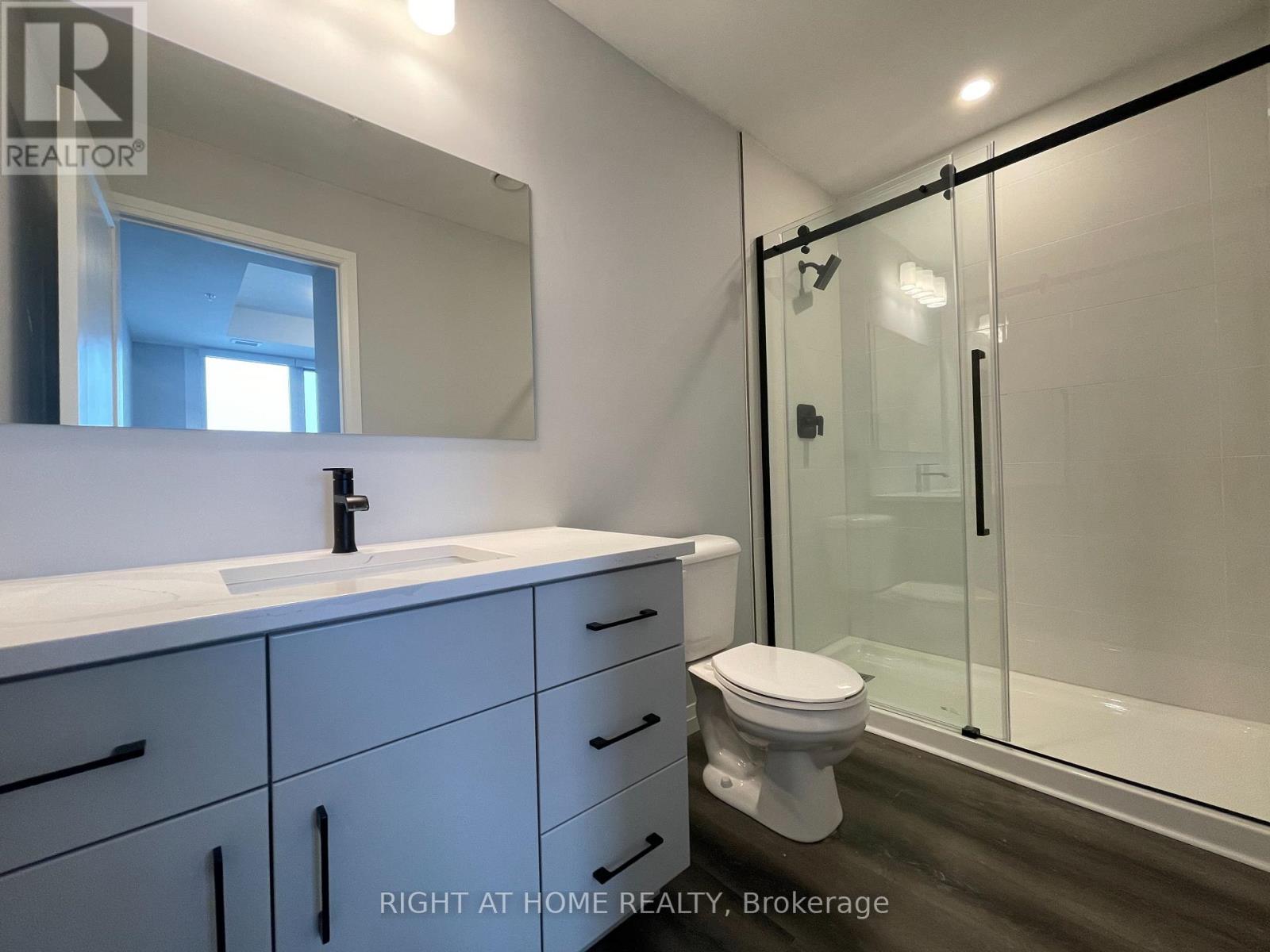 312 - 108 Garment Street, Kitchener, Ontario  N2G 2B3 - Photo 9 - X12666508