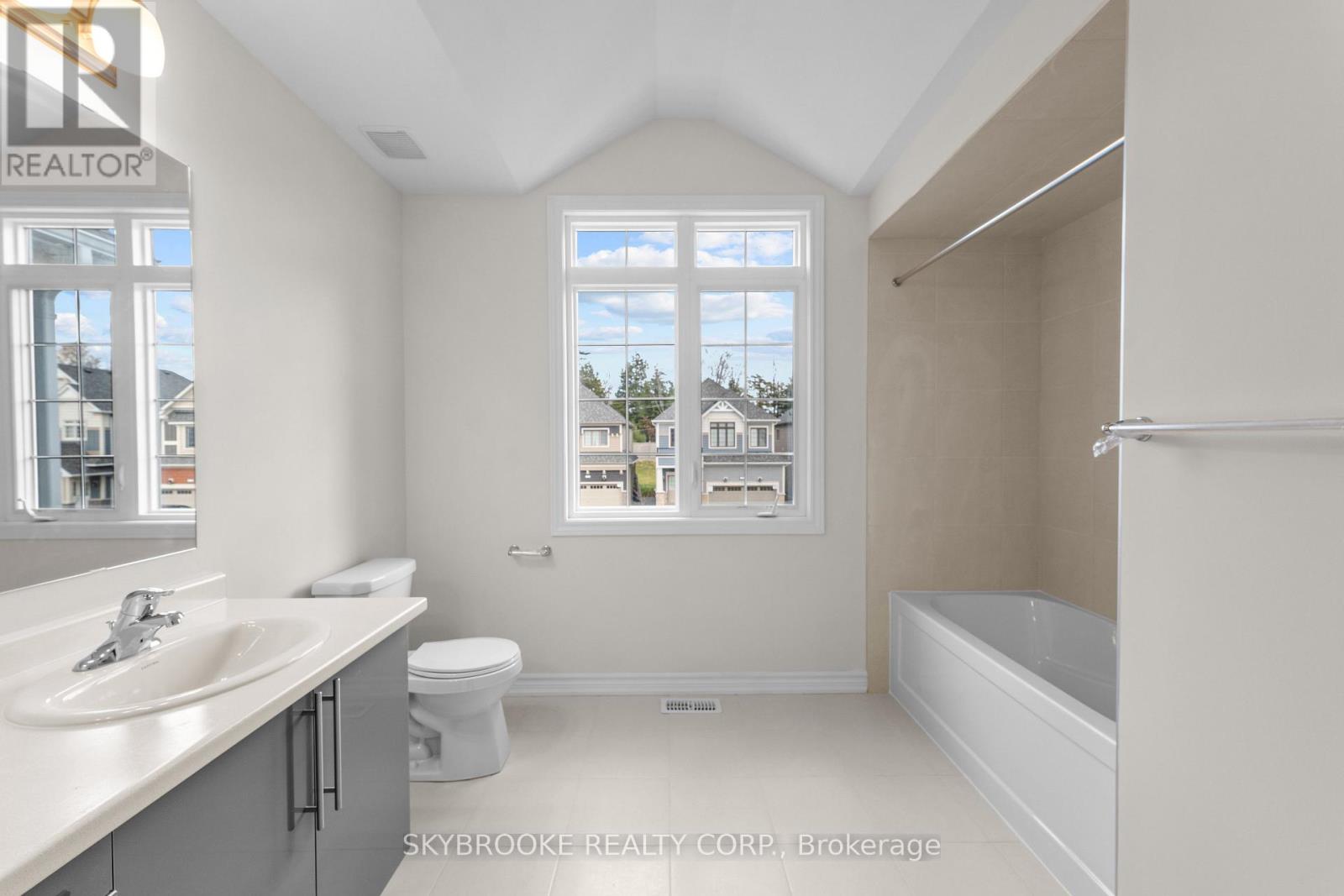 350 Mceachern Lane, Gravenhurst, Ontario  P1P 0H8 - Photo 34 - X12670020