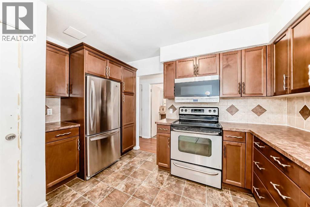 3715 14 Street Nw, Calgary, Alberta  T3B 5K1 - Photo 3 - A2277465