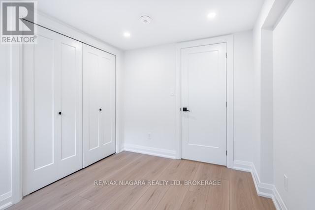 Lower - 508 Geneva Street, St. Catharines, Ontario  L2R 2H6 - Photo 11 - X12670120