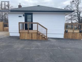 Lower - 508 Geneva Street, St. Catharines, Ontario  L2R 2H6 - Photo 16 - X12670120