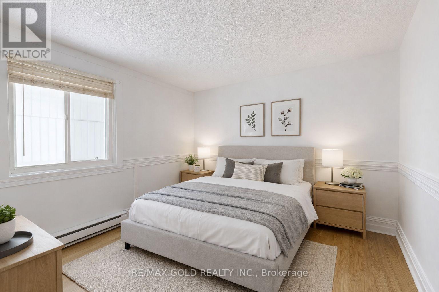 3 Hemlark Court, Brampton, Ontario  L6S 2B7 - Photo 7 - W12667948