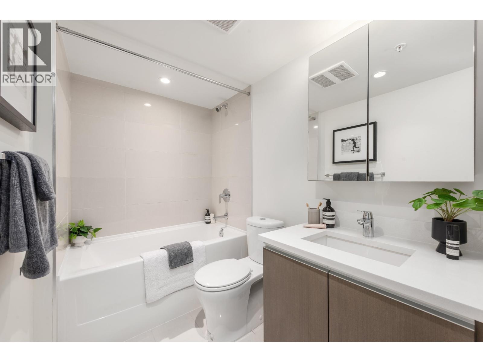 604 1009 Harwood Street, Vancouver, British Columbia  V6E 0C2 - Photo 10 - R3076693