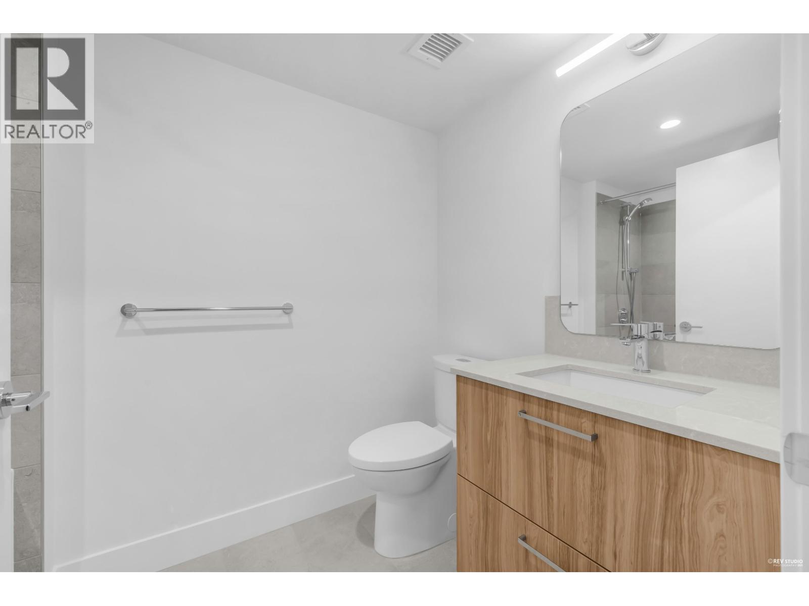 105 2320 Emery Court, North Vancouver, British Columbia V7J 0G3 - Photo 26 - R3076709