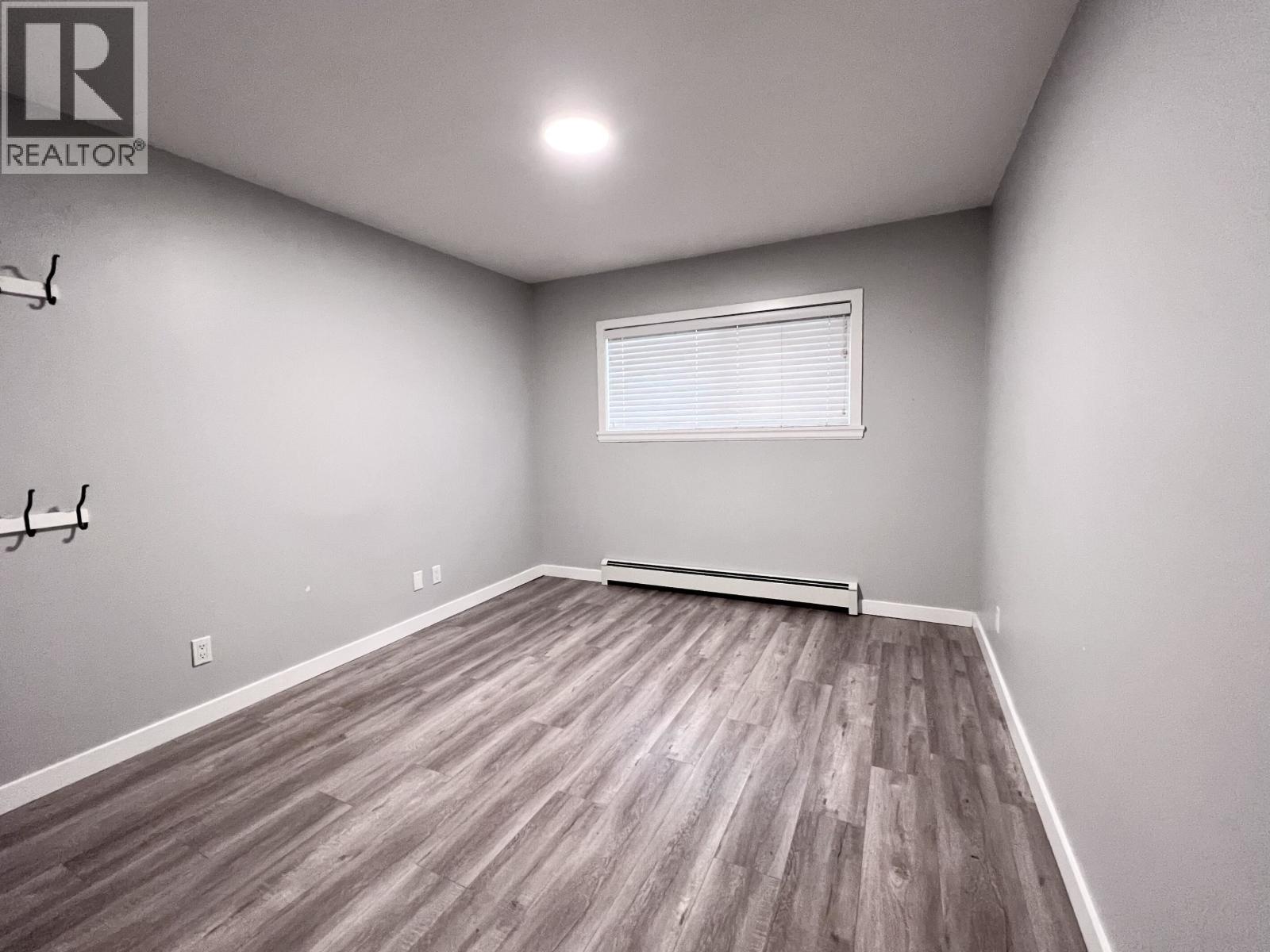 7768 18th Avenue, Burnaby, British Columbia  V3N 1J2 - Photo 13 - R3076682