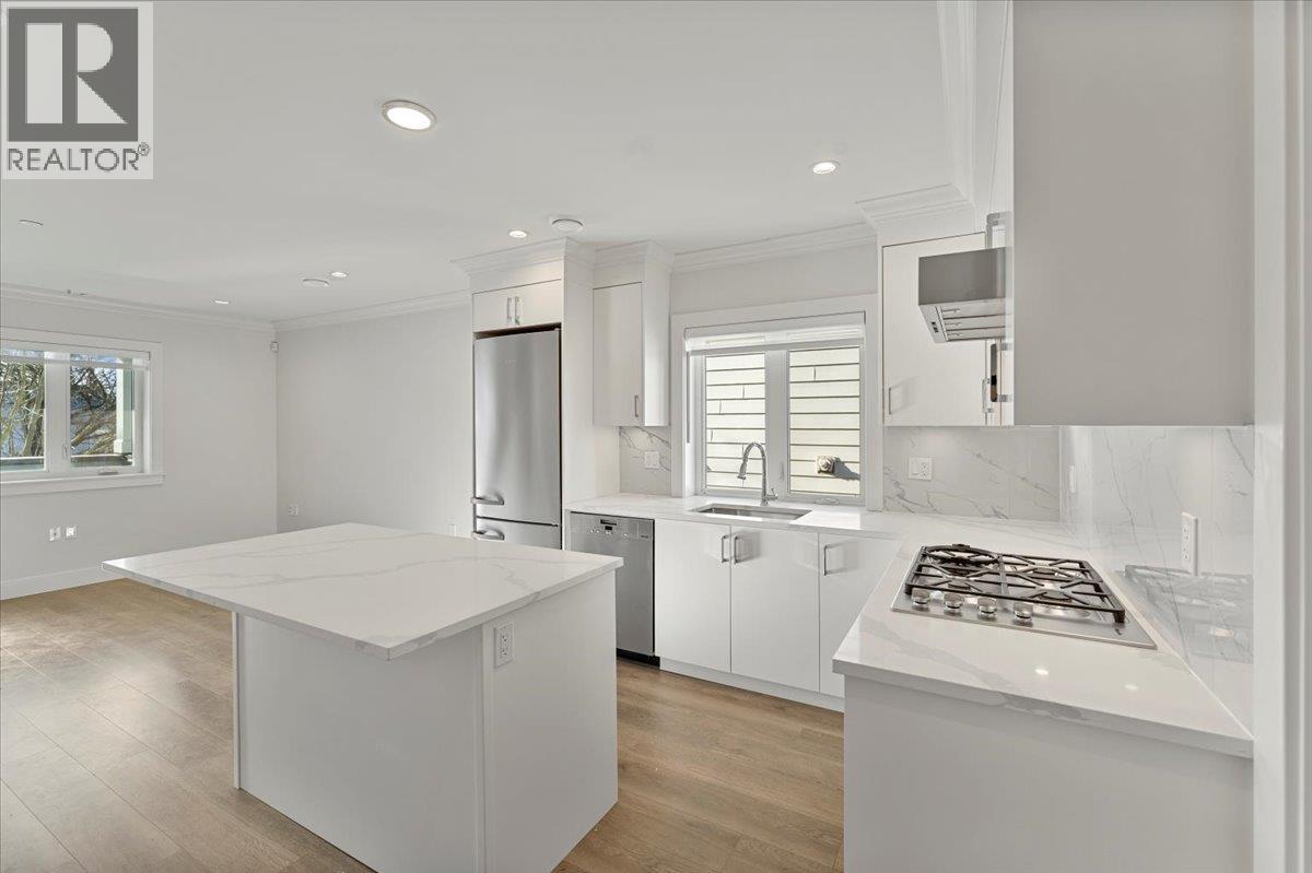 2227 W 16th Avenue, Vancouver, British Columbia  V6K 3B4 - Photo 16 - R3076355