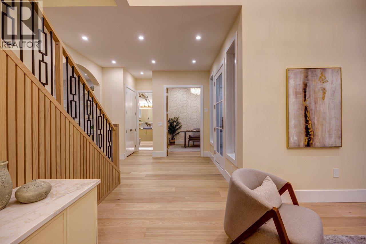 361 E 22nd Street, North Vancouver, British Columbia V7L 3C8 - Photo 10 - R3076575