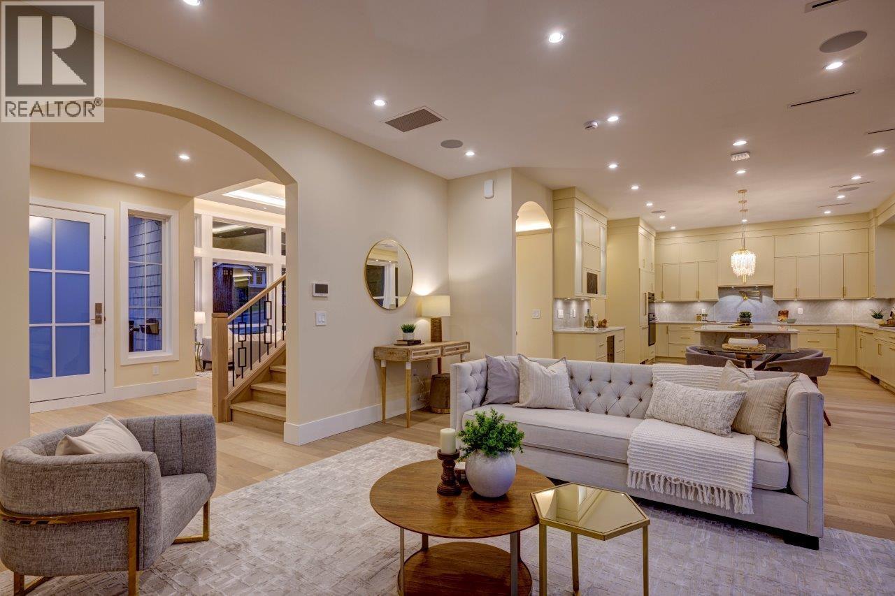 361 E 22nd Street, North Vancouver, British Columbia V7L 3C8 - Photo 14 - R3076575