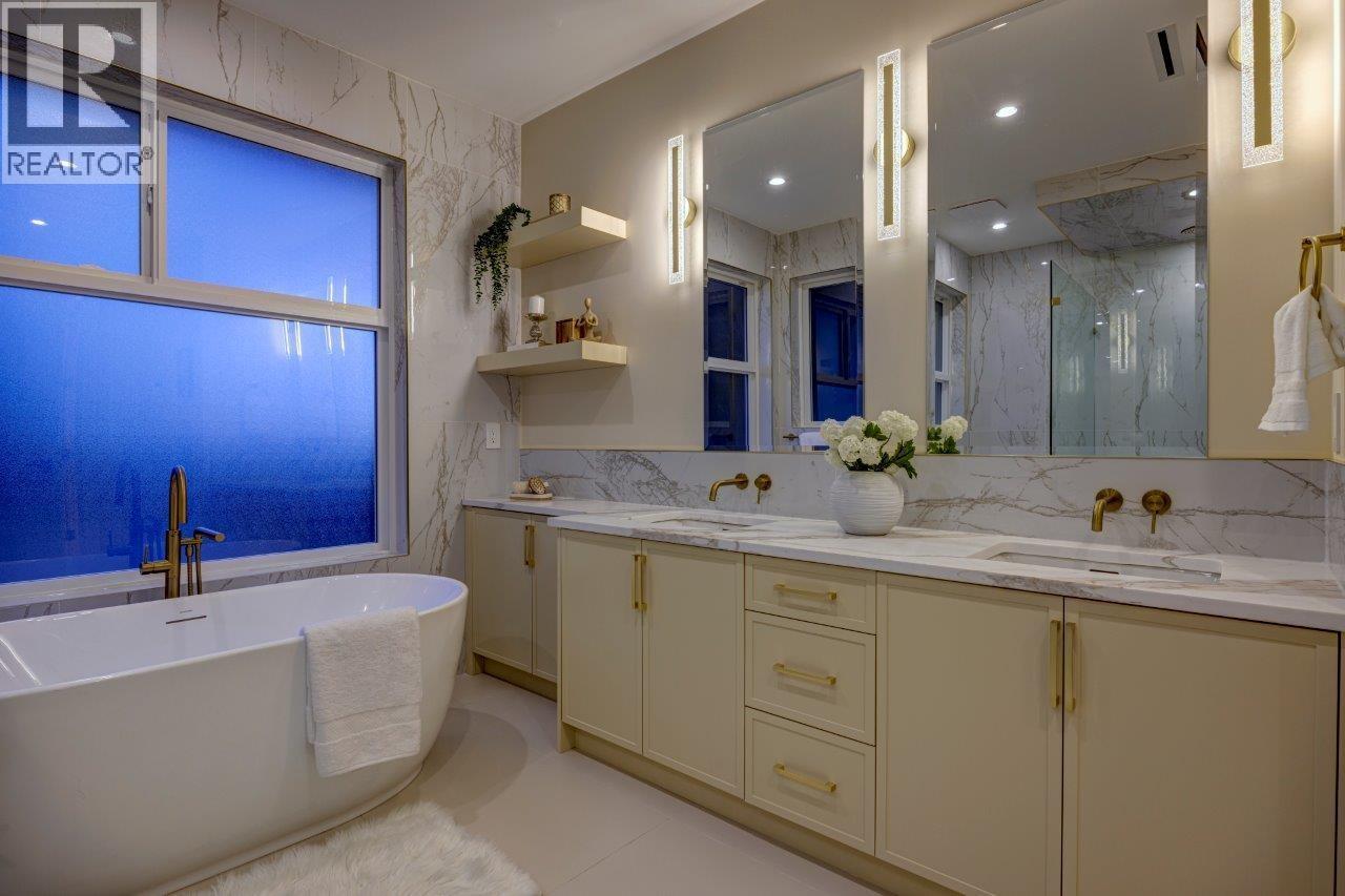 361 E 22nd Street, North Vancouver, British Columbia V7L 3C8 - Photo 21 - R3076575