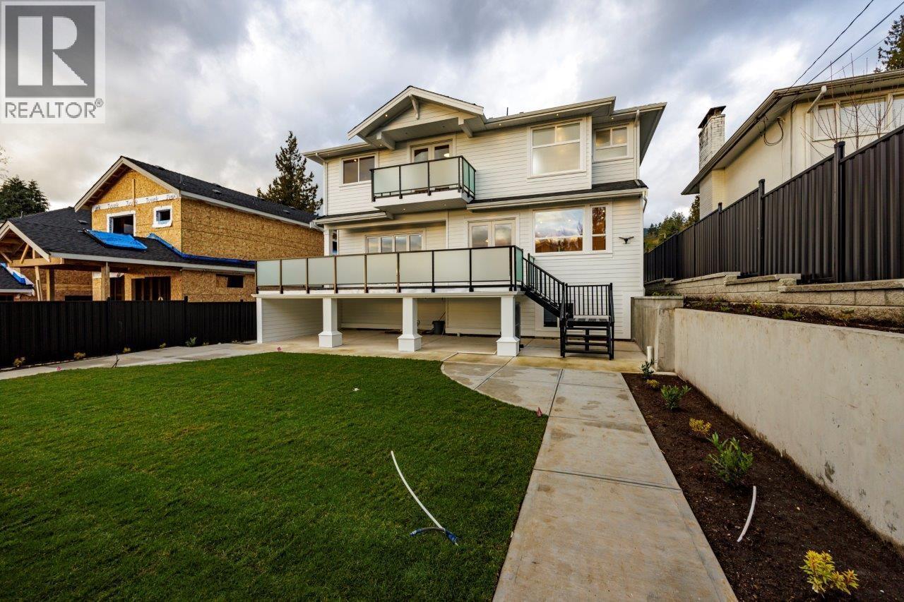 361 E 22nd Street, North Vancouver, British Columbia V7L 3C8 - Photo 5 - R3076575