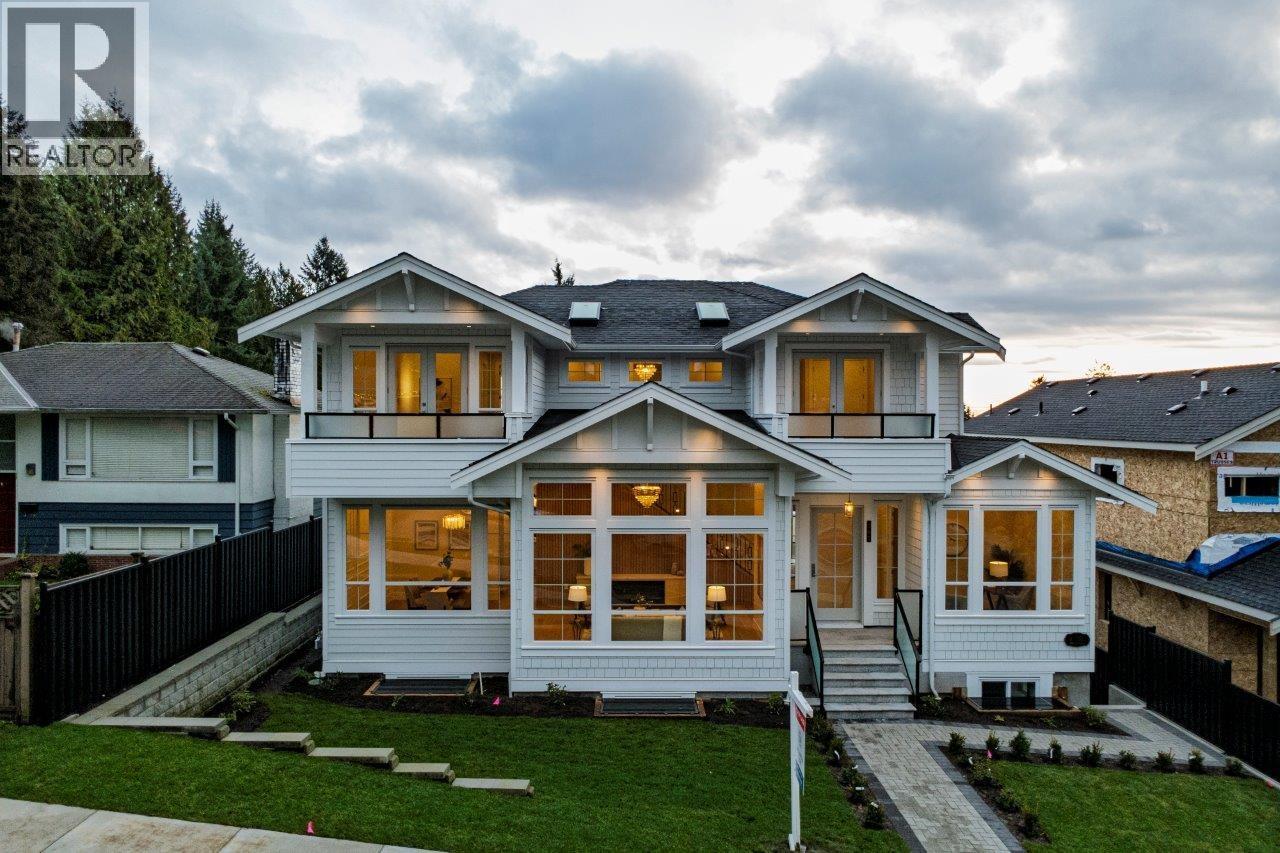 361 E 22ND STREET, North Vancouver, British Columbia