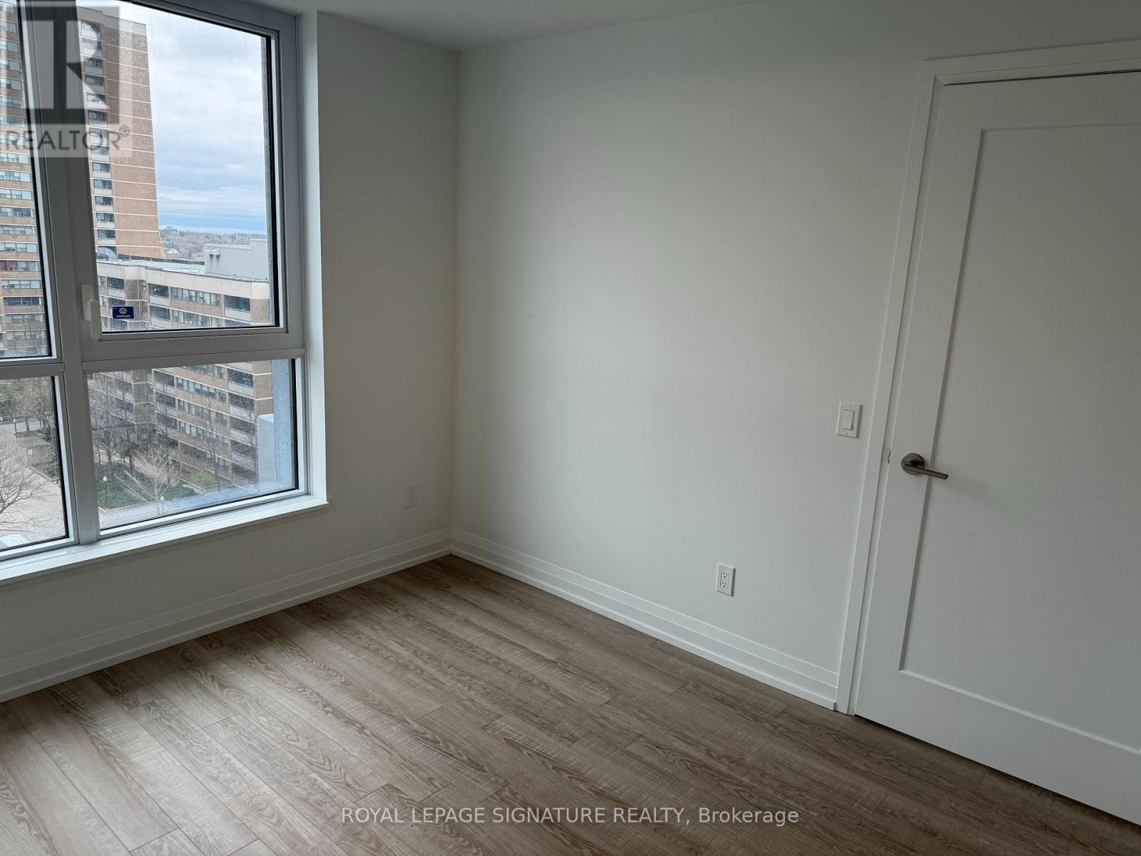 1009 - 286 Main Street, Toronto, Ontario  M4C 0B3 - Photo 11 - E12670118