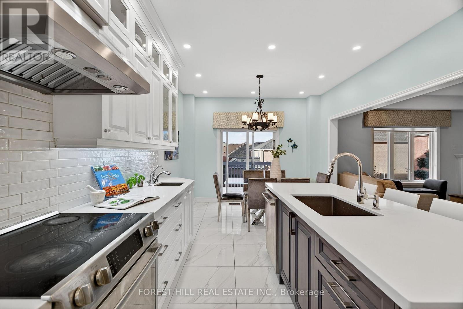 14 Pepperberry Road, Vaughan, Ontario  L4J 8W9 - Photo 10 - N12670092