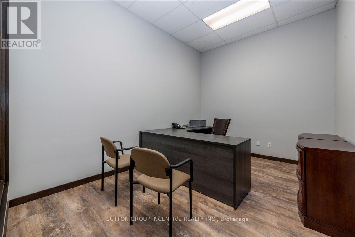 24 & 25 - 11 Patterson Road, Barrie, Ontario  L4N 7W5 - Photo 11 - S12670086