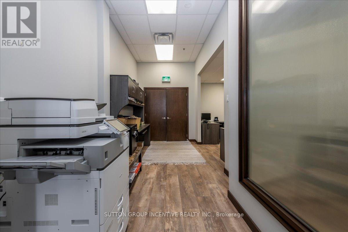24 & 25 - 11 Patterson Road, Barrie, Ontario  L4N 7W5 - Photo 12 - S12670086