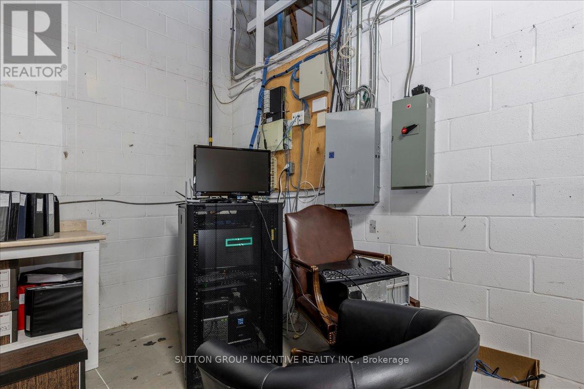 24 & 25 - 11 Patterson Road, Barrie, Ontario  L4N 7W5 - Photo 19 - S12670086