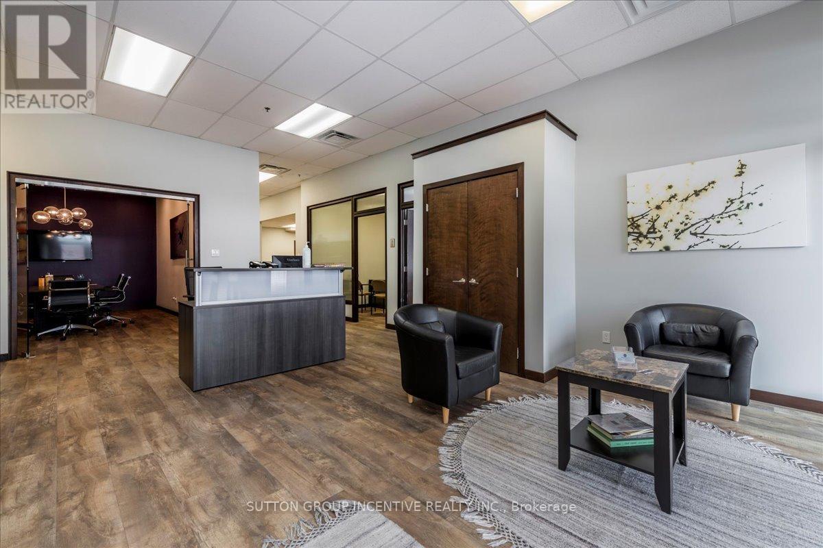 24 & 25 - 11 Patterson Road, Barrie, Ontario  L4N 7W5 - Photo 4 - S12670086