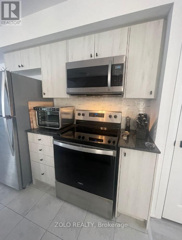 119 Fairlane Avenue, Barrie (Painswick South), Ontario  L9J 0M5 - Photo 4 - S12670090