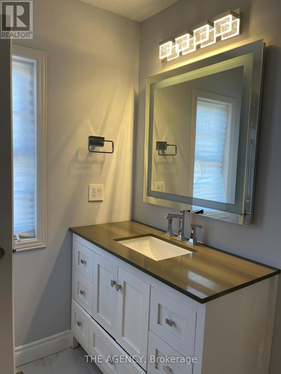 9031 Yonge Street, Richmond Hill, Ontario  L4C 0L2 - Photo 18 - N12664732