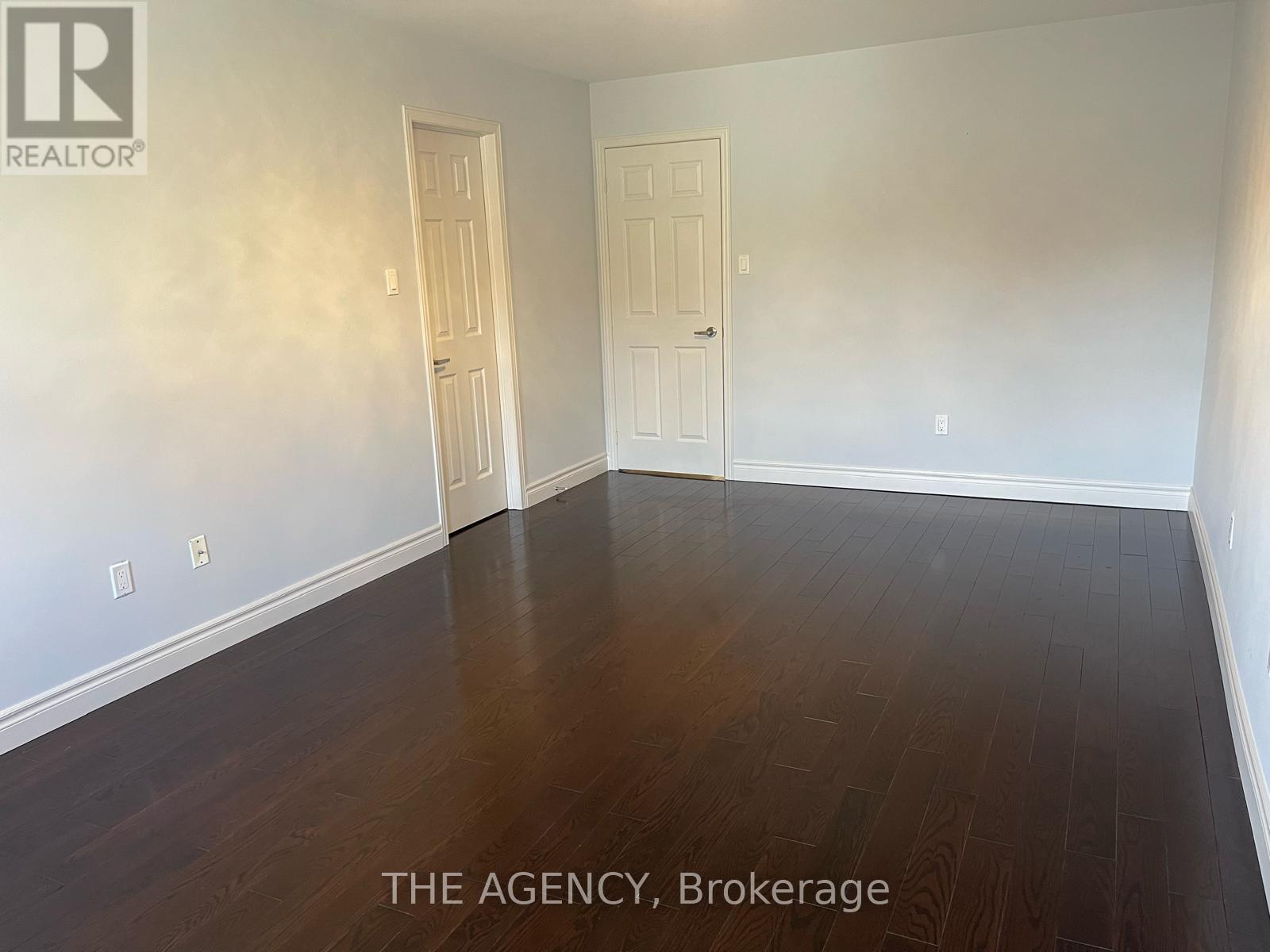 9031 Yonge Street, Richmond Hill, Ontario  L4C 0L2 - Photo 16 - N12664732