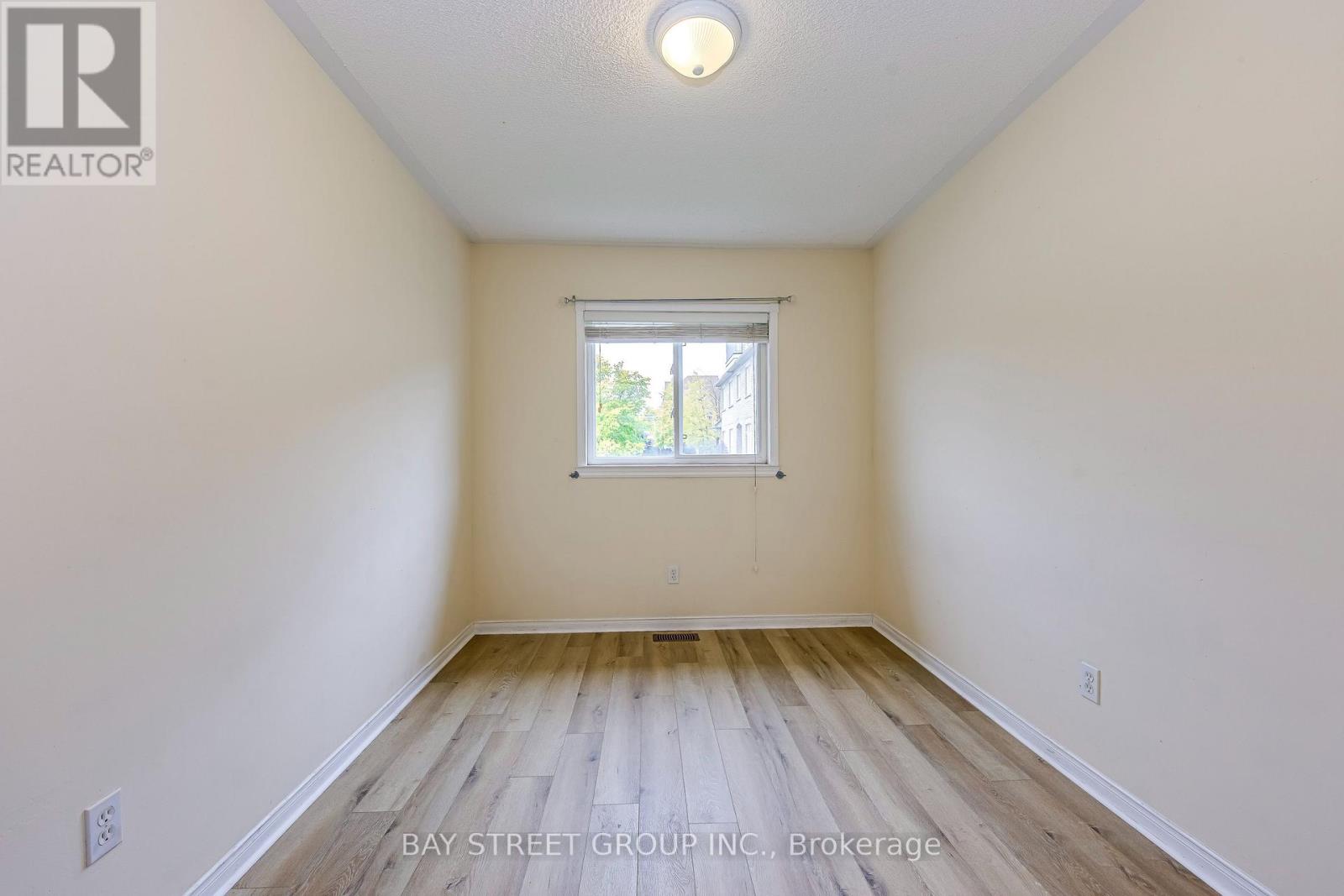 102 - 5260 Mcfarren Boulevard, Mississauga, Ontario  L5M 7J3 - Photo 27 - W12532244