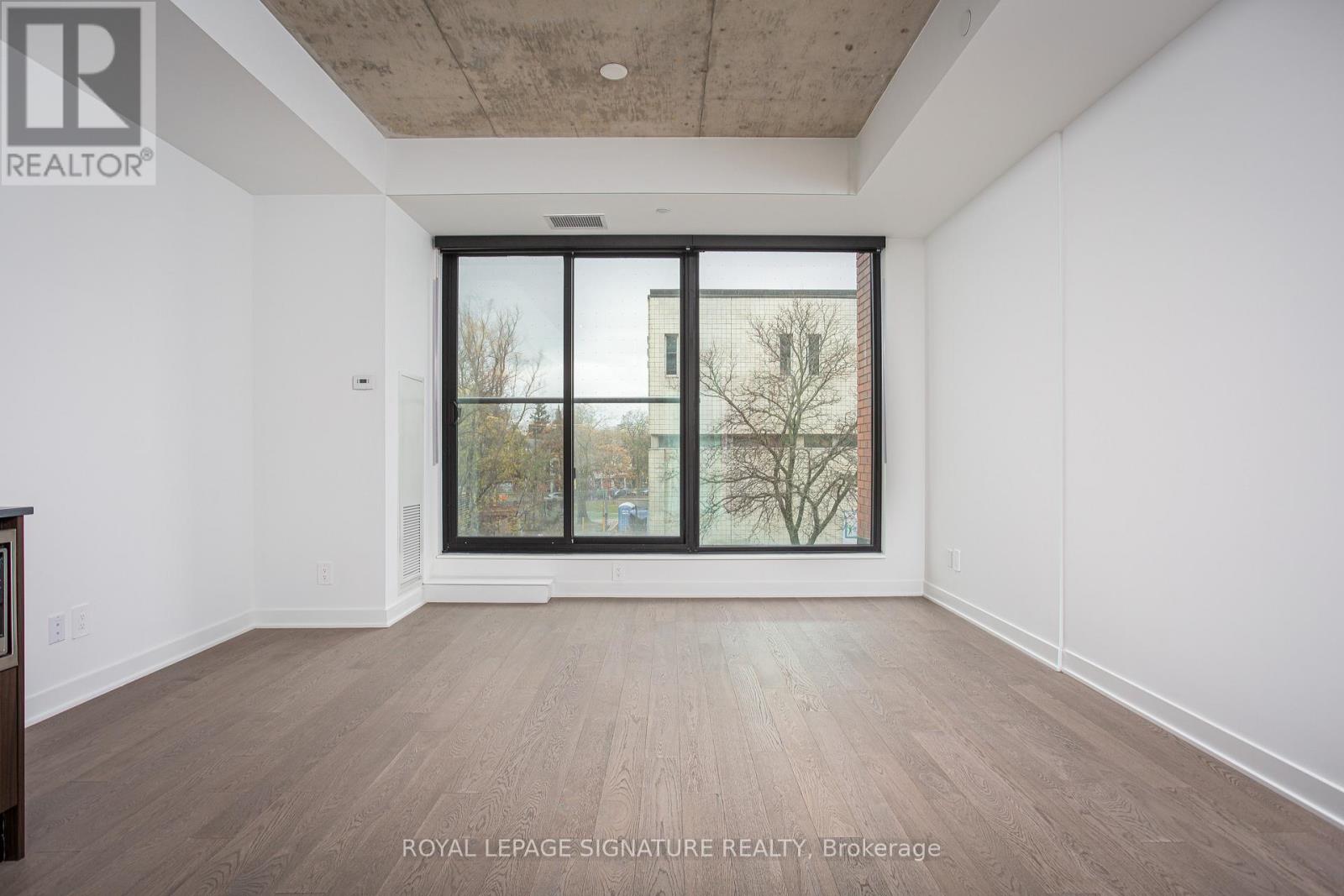 204 - 2720 Dundas Street W, Toronto, Ontario  M6P 1Y2 - Photo 3 - W12668732