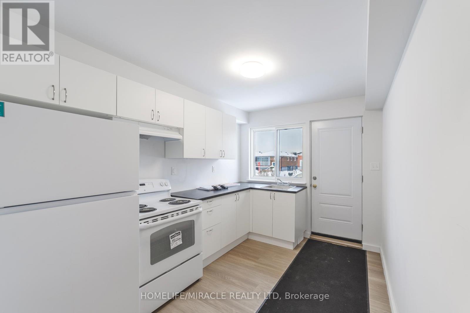 3309 Jolliffe Avenue, Mississauga, Ontario  L4T 1V6 - Photo 10 - W12670100