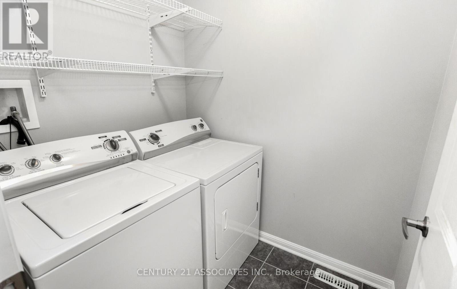 261 Gleave ( Upper Level) Terrace, Milton, Ontario  L9T 8N9 - Photo 42 - W12670102