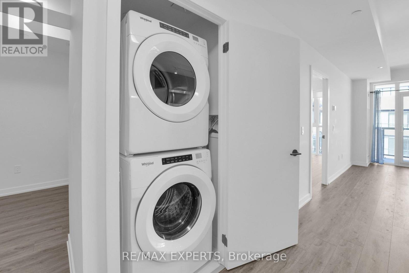 811 - 2300 St Clair Avenue W, Toronto, Ontario  M6N 1K8 - Photo 21 - W12670106