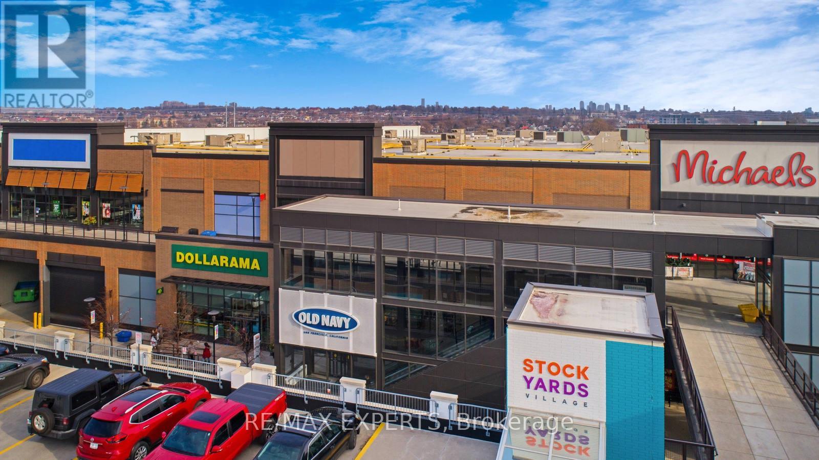 811 - 2300 St Clair Avenue W, Toronto, Ontario  M6N 1K8 - Photo 36 - W12670106