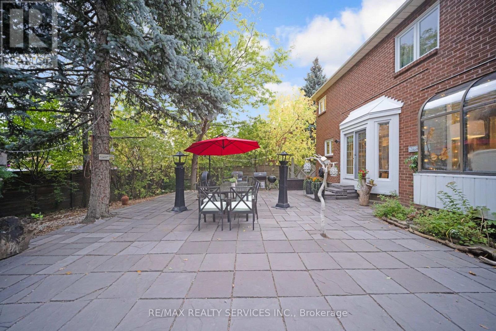 74 Leeward Drive N, Brampton, Ontario  L6S 5V8 - Photo 47 - W12670108