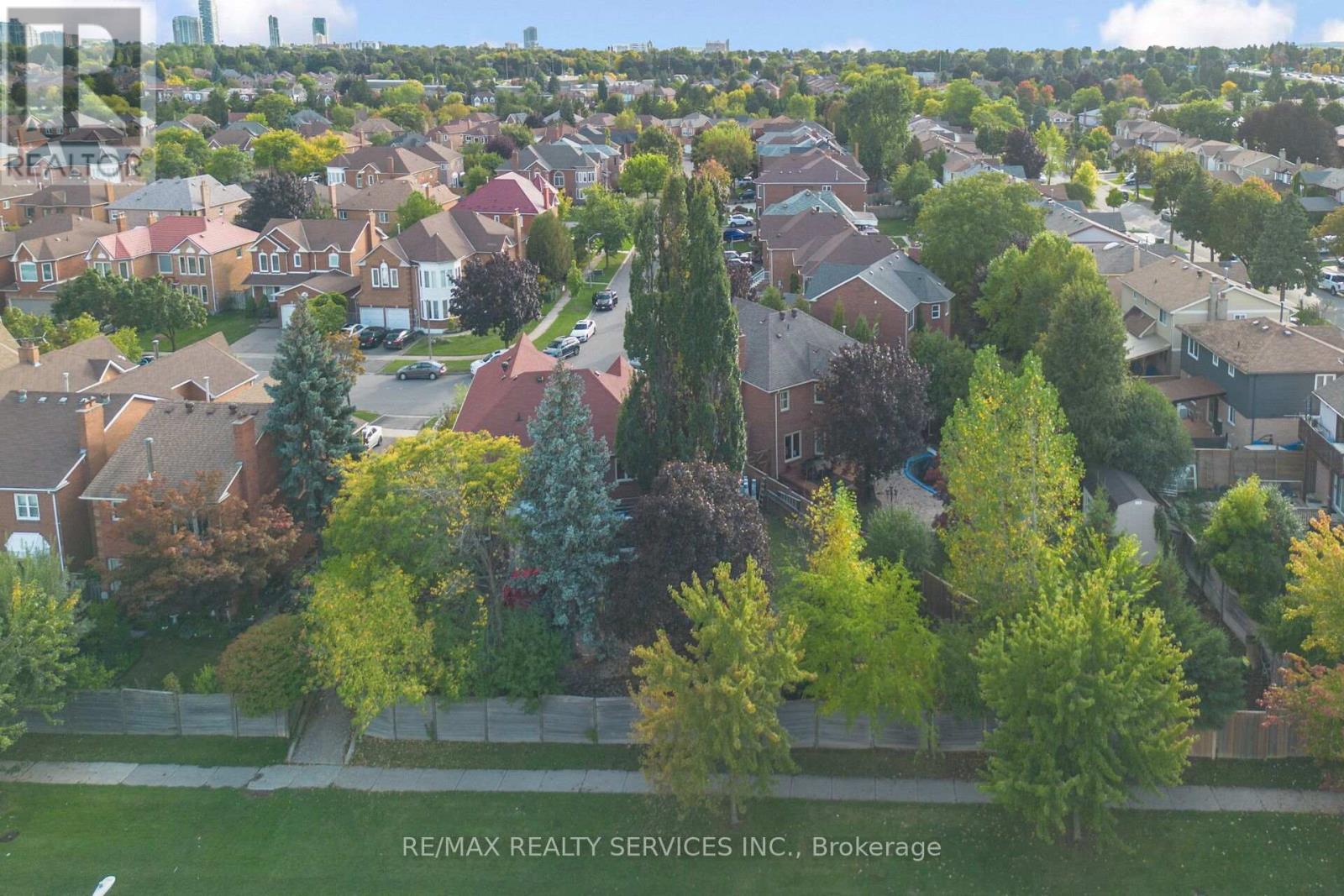 74 Leeward Drive N, Brampton, Ontario  L6S 5V8 - Photo 49 - W12670108