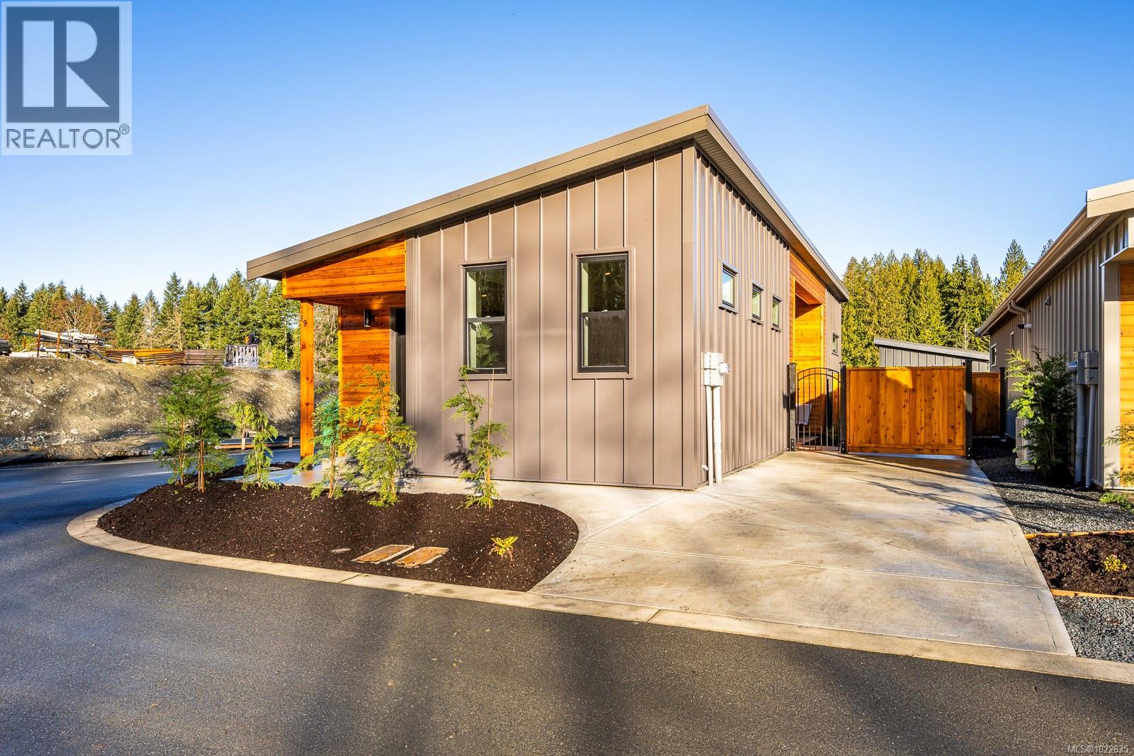 22 3025 Royston Rd, Cumberland, British Columbia