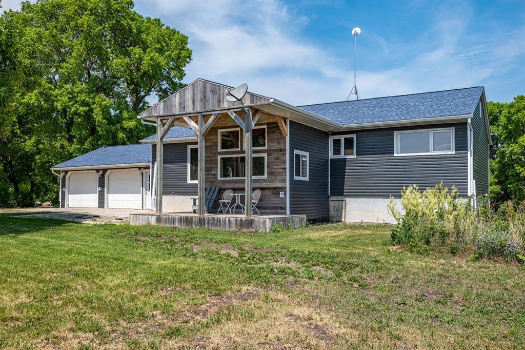 60 Whitecrest Drive, Lac Du Bonnet Rm, Manitoba  R0E 1A0 - Photo 2 - 202600408