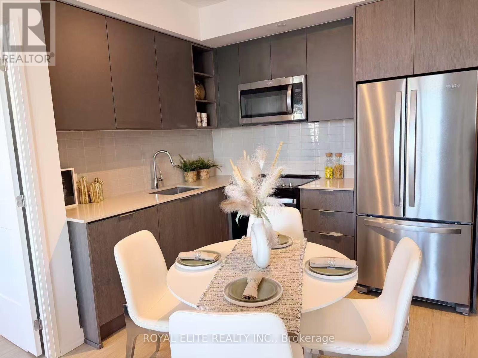 2718 - 50 Dunfield Avenue, Toronto, Ontario  M4S 0E4 - Photo 13 - C12669524