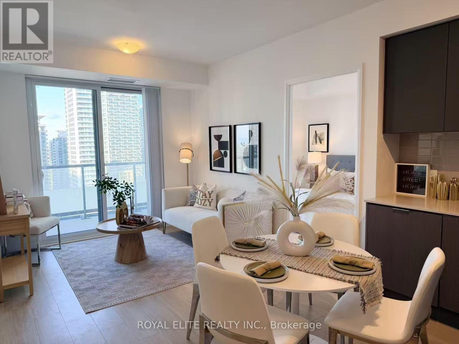 2718 - 50 Dunfield Avenue, Toronto, Ontario  M4S 0E4 - Photo 11 - C12669524