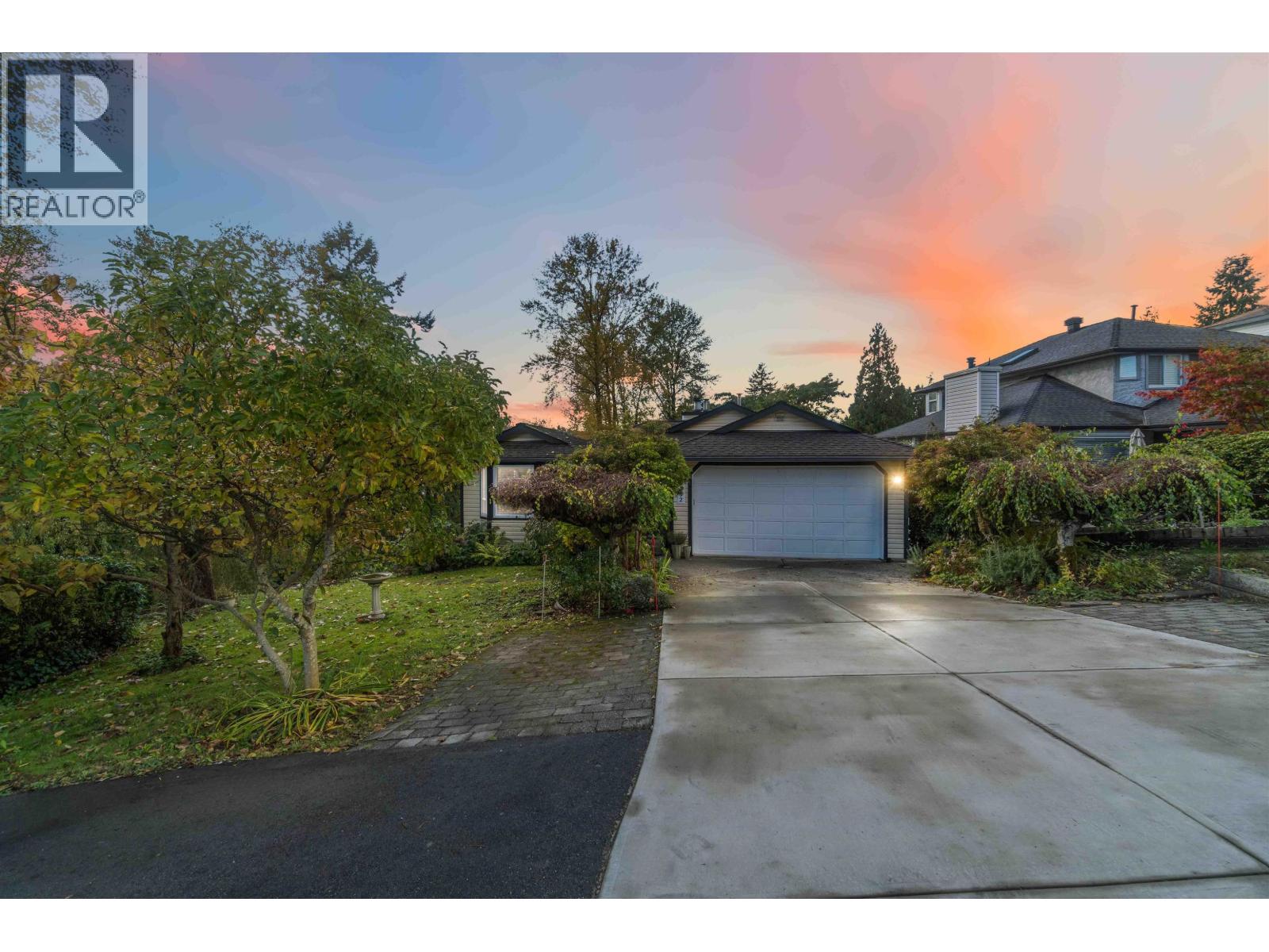 532 San Remo Drive, Port Moody, British Columbia  V3H 4K4 - Photo 2 - R3076603